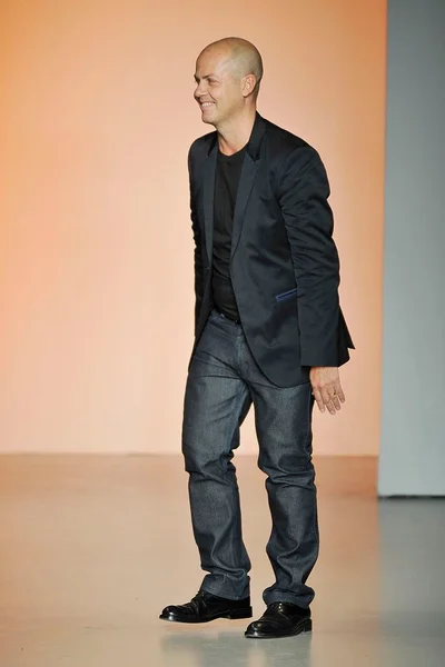 Look 42